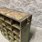Industrie Meubelen 2025 Nr1043 108x112x37 Artnr243245 (6)