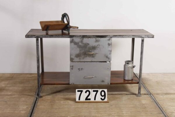 Industrielle Retro-Vintage-Werkbank