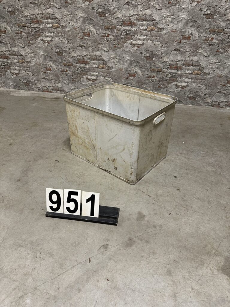 Industrie Meubelen 2024 Nr951 45x62x47 Artnr246 (2)