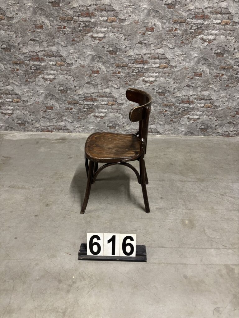 Industrie Meubelen 2022 Nr616 80x44x45x47cm Artnr304560 (3)