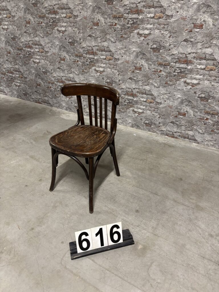 Industrie Meubelen 2022 Nr616 80x44x45x47cm Artnr304560 (4)