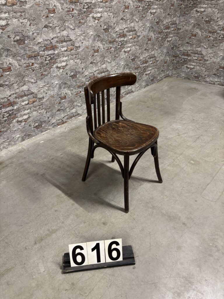 Industrie Meubelen 2022 Nr616 80x44x45x47cm Artnr304560 (5)