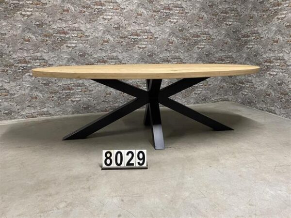 Oak dining table oval