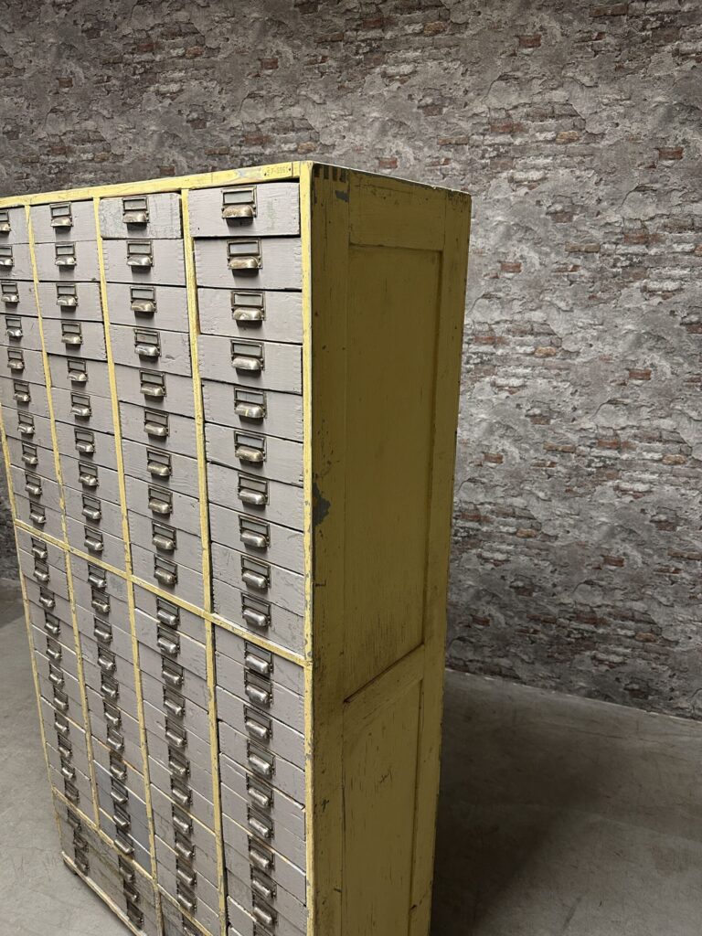 Industrie Meubelen 2025 Nr1058 200x110x47 Artnr608512 (5)