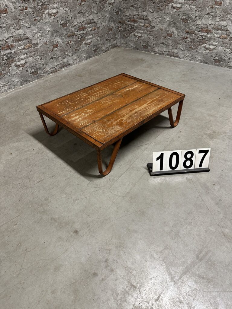 Industrie Meubelen 2025 Nr1087 26x89x64 Artnr601223 (4)