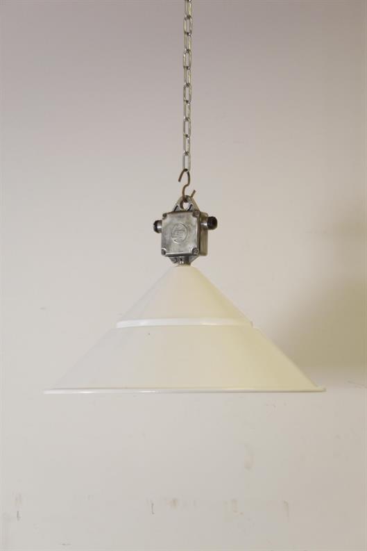 Vintage pendant lamp white