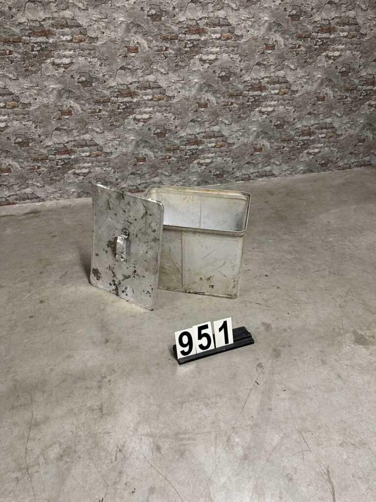 Industrie Meubelen 2024 Nr951 45x62x47 Artnr246 (3)