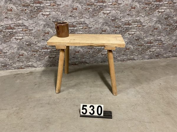 Vintage sidetable 530