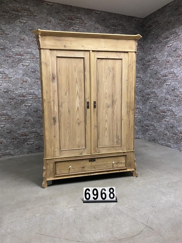 Antique pine wardrobe 6968