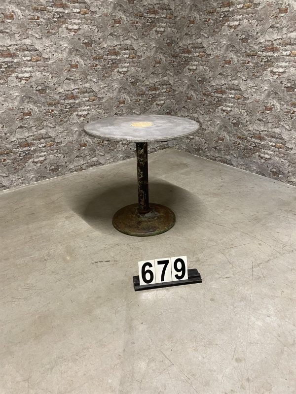 Industrial vintage table 679