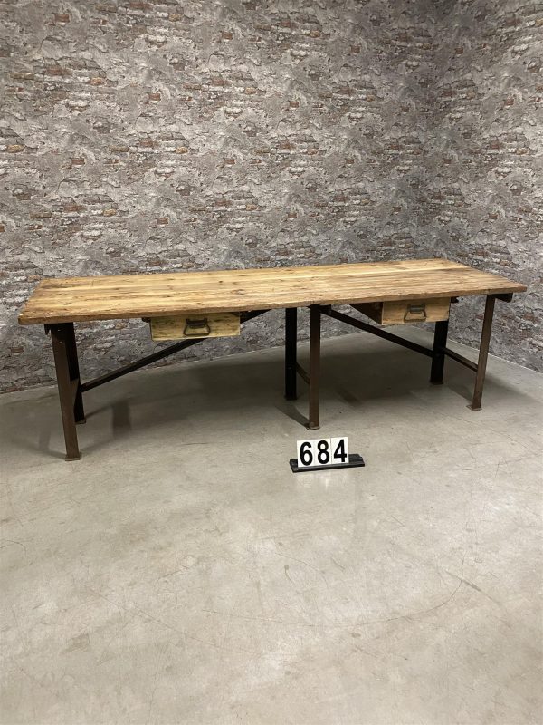 Industrial vintage table 684