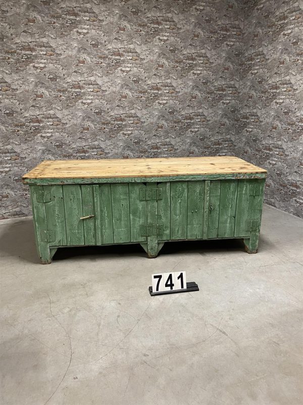 Industrial vintage workbench | Dresser | Kitchen island 741