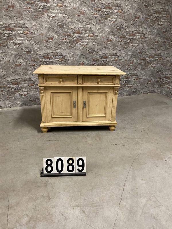 Antique pine dresser 8089