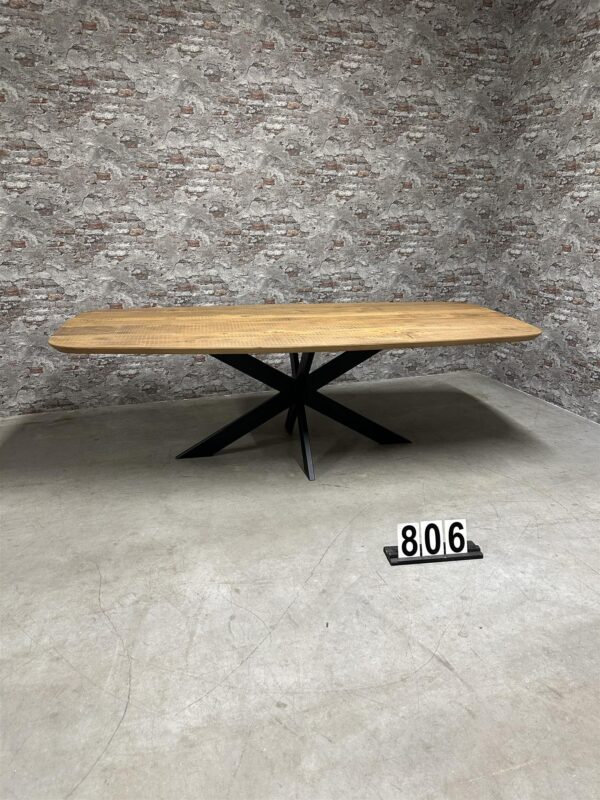 Danish oval table 806