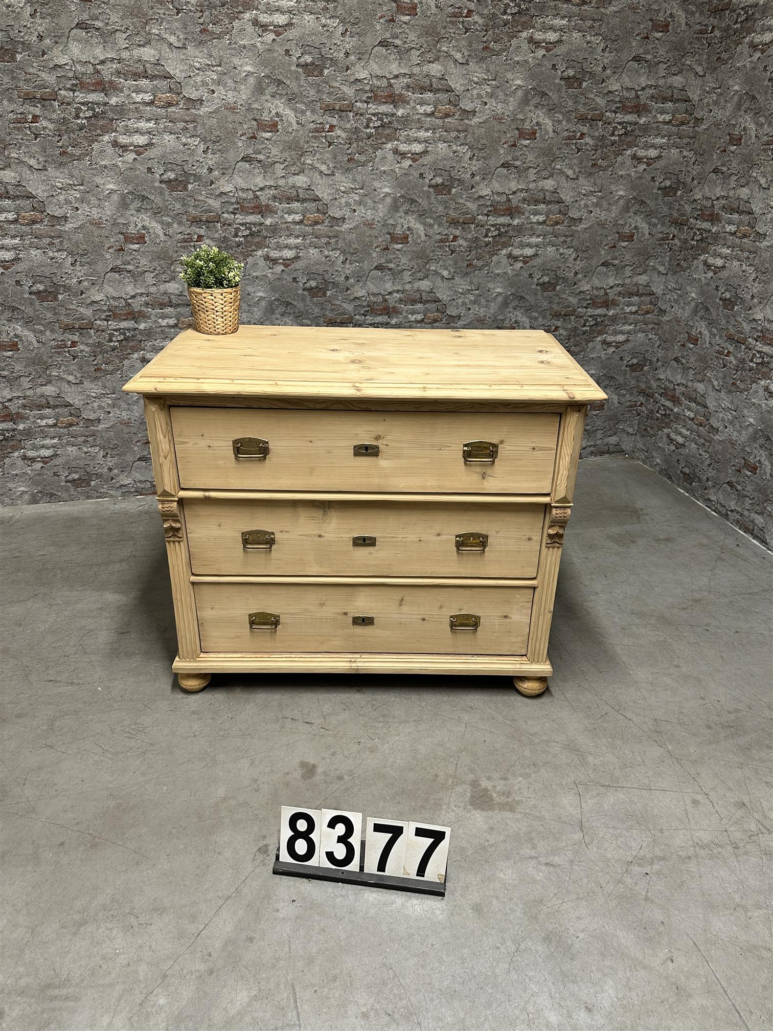 Antiek grenen commode