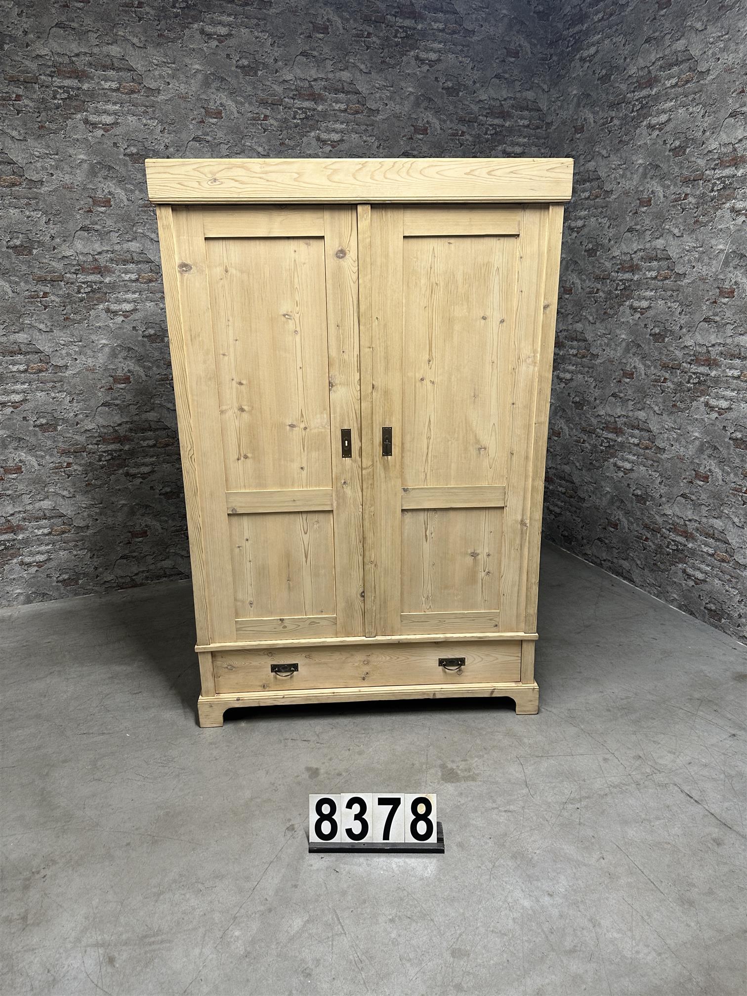 Antique pine wardrobe | cabinet 8378