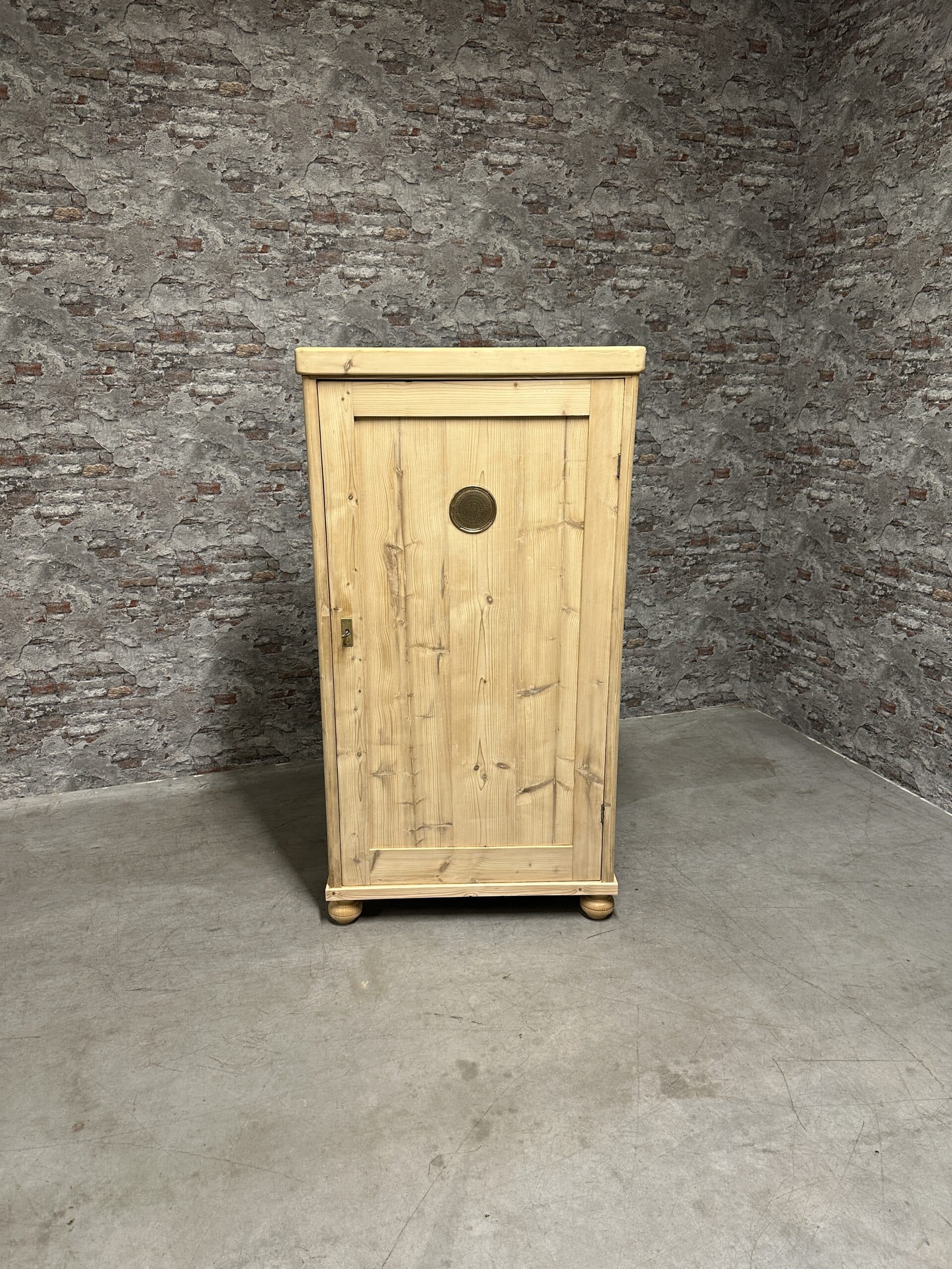 Antique pine bread cabinet – 82 x 42 – nr.8389