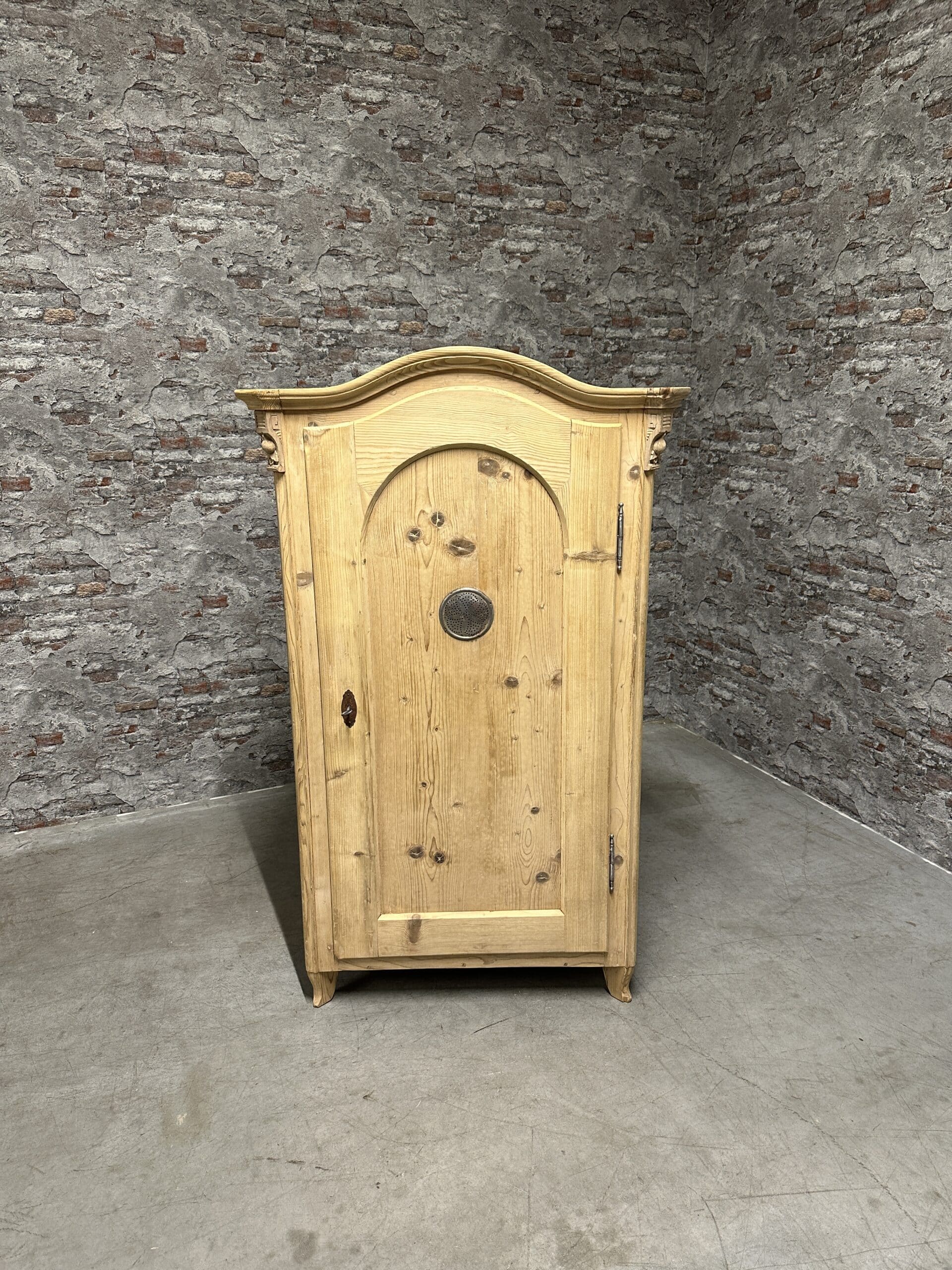 Antique pine bread cabinet – 88 x 44 – nr.8391