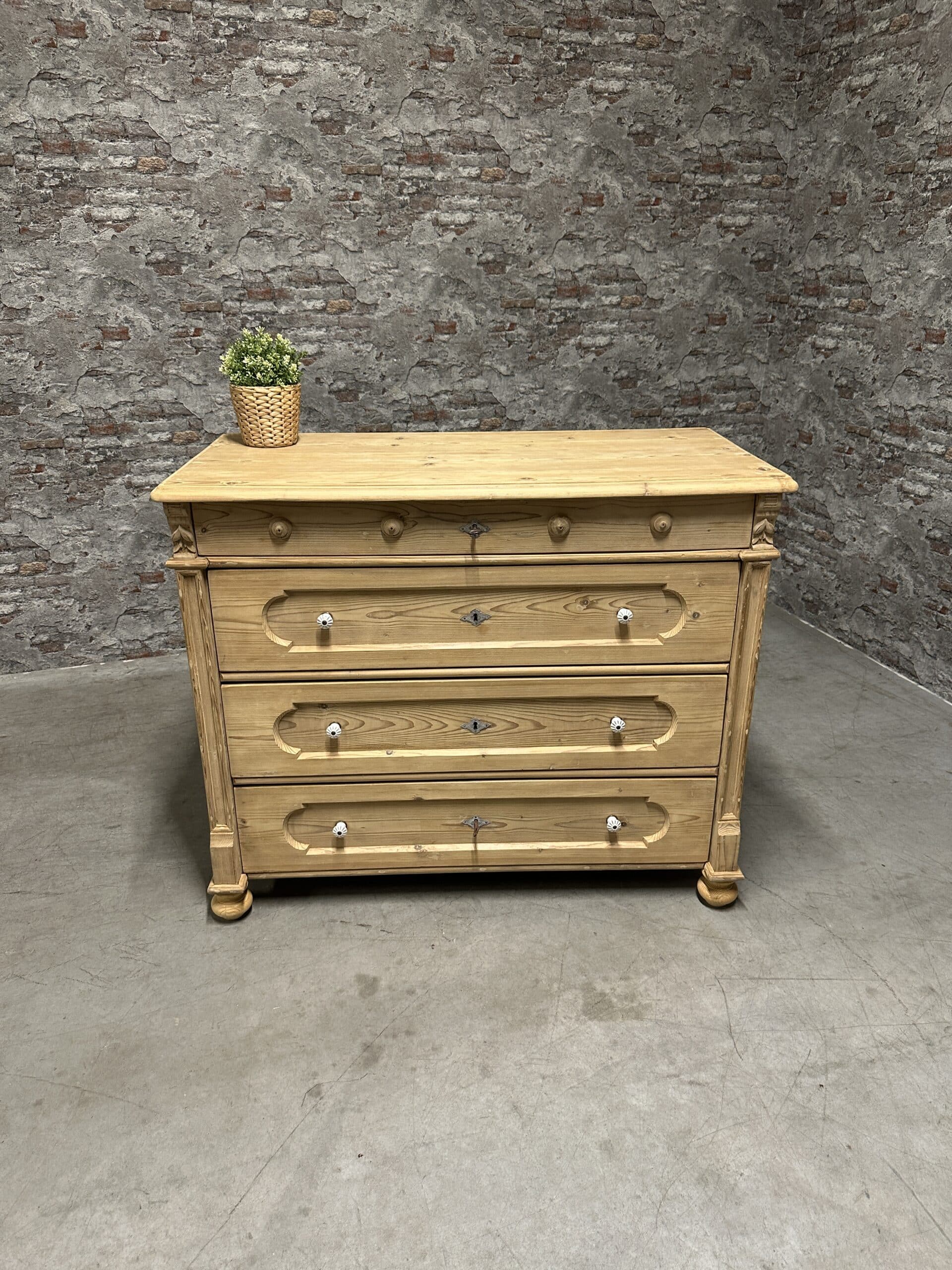 Antique pine chest of drawers – 116 x 56 – nr.8394