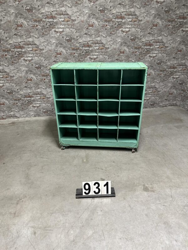 Industrial vintage shoe cabinet 103×37 nr. 931