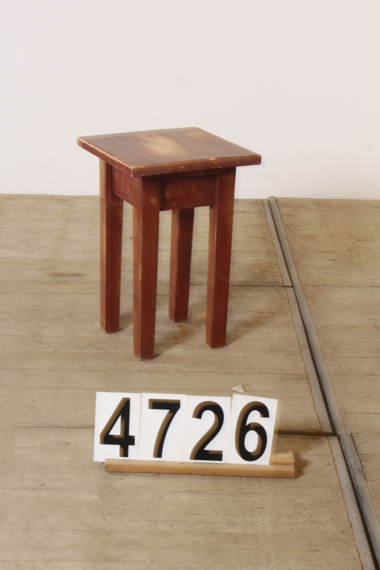 Antique pine side table 34×34 nr.4726