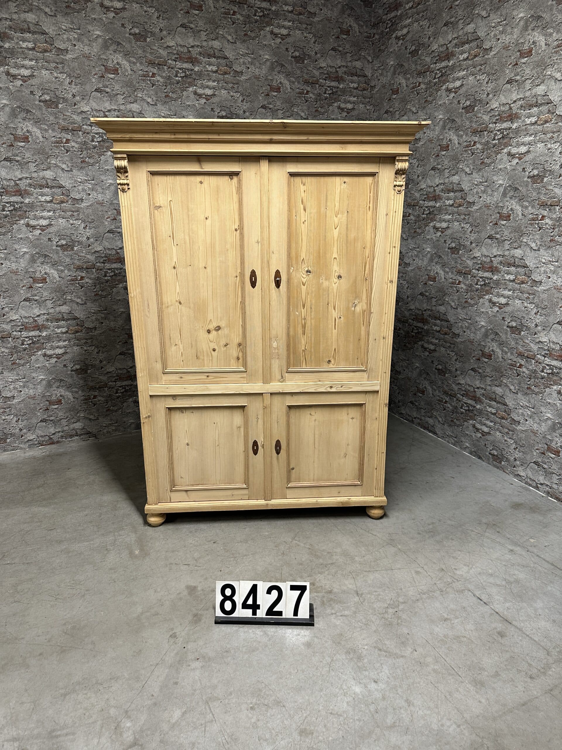 Antique pine cabinet | wardrobe 8427