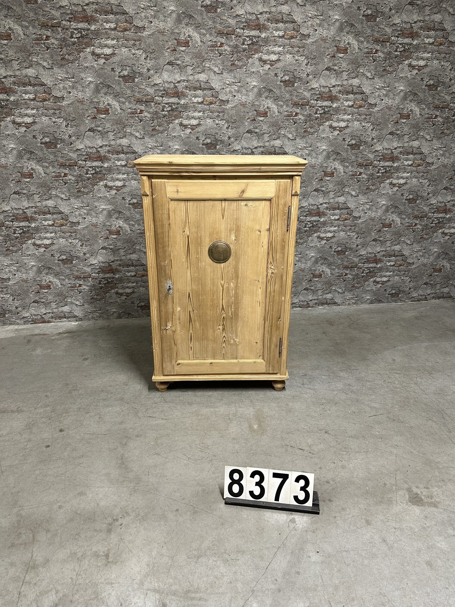 Antique pine breadcabinet 79×30 nr.8373