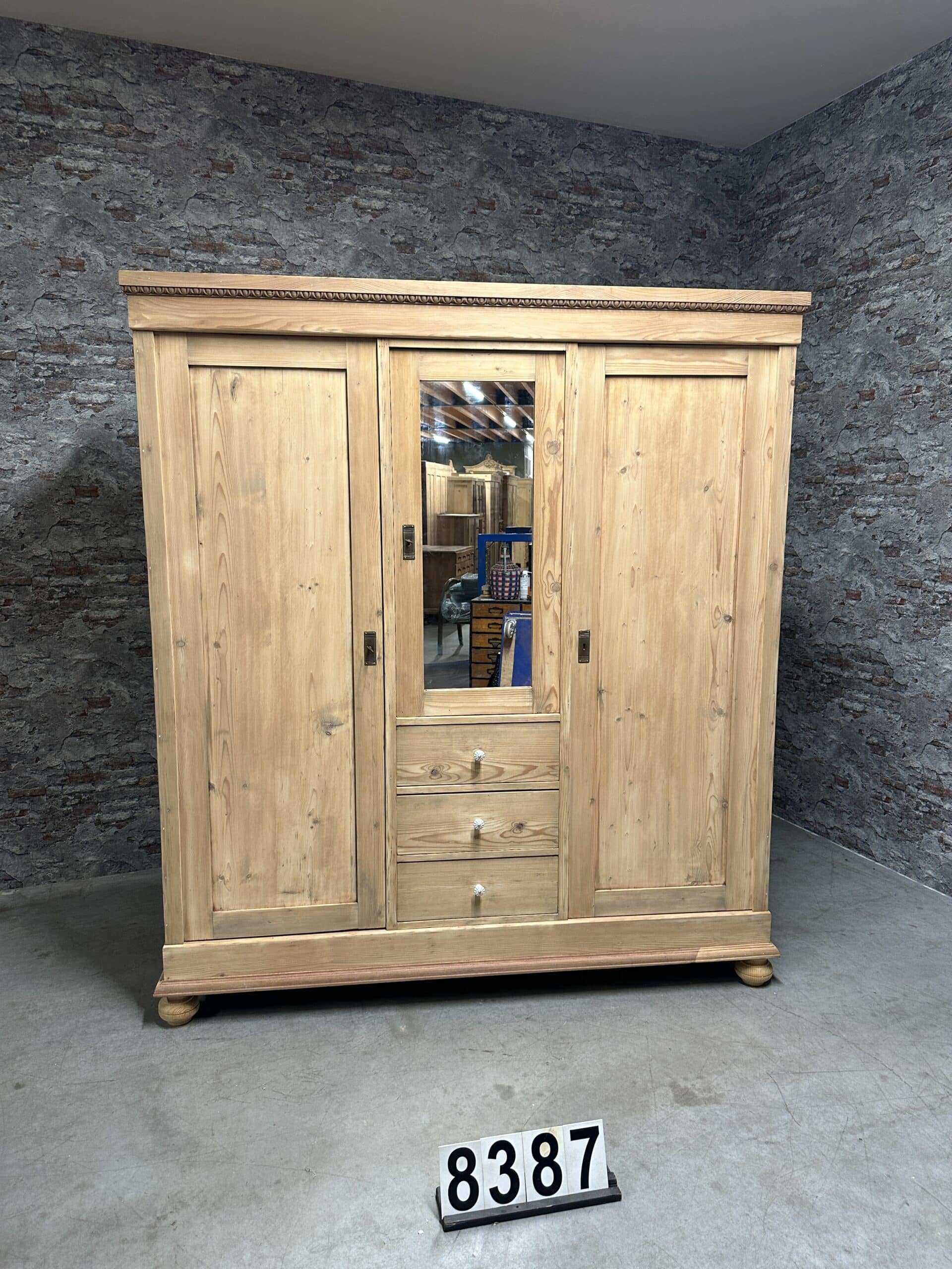 Antique pine wardrobe with mirror 180×63 nr.8387