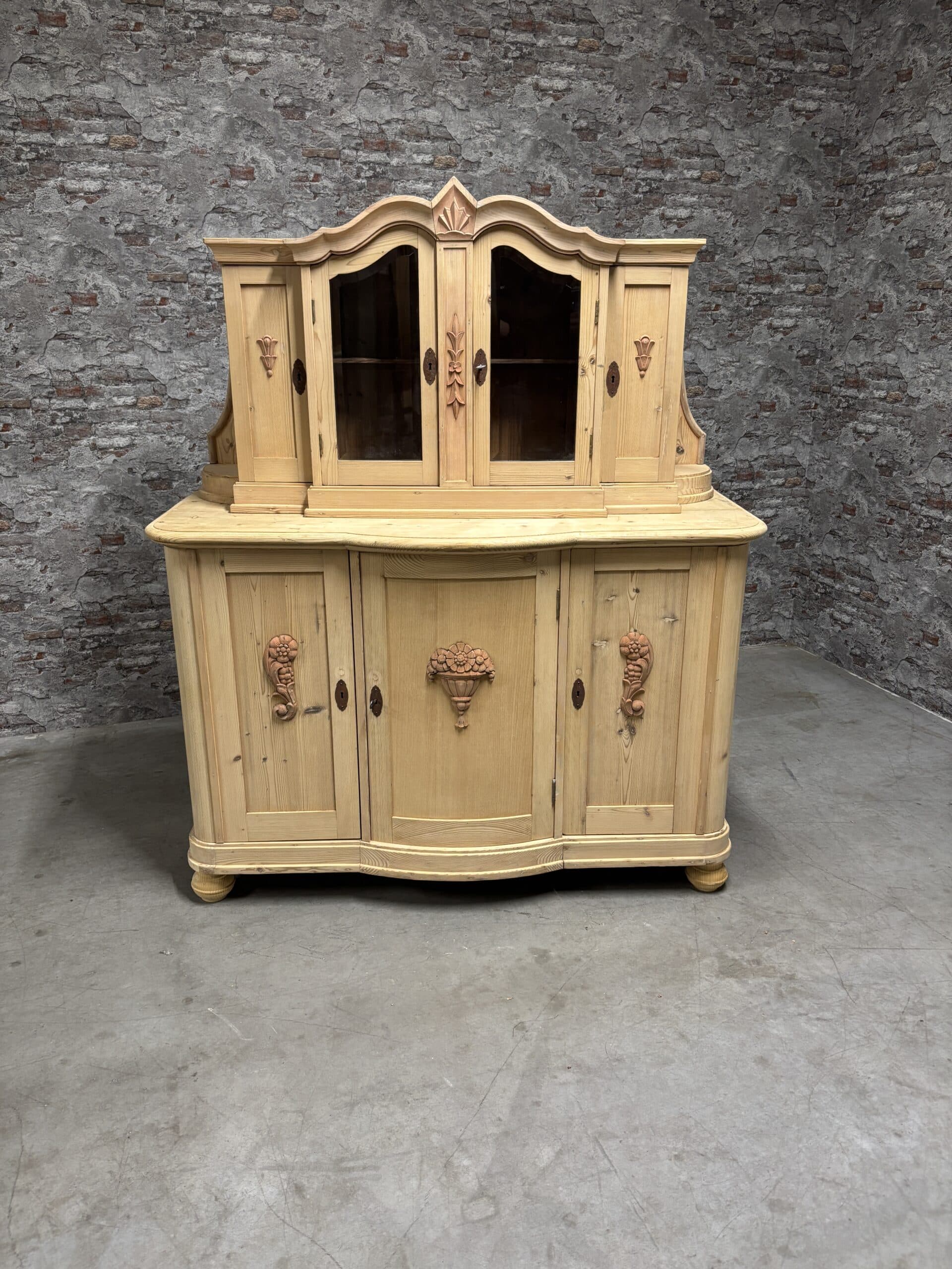 Antique pine Glasscabinet | Kitchencabinet 145×60 nr.8425