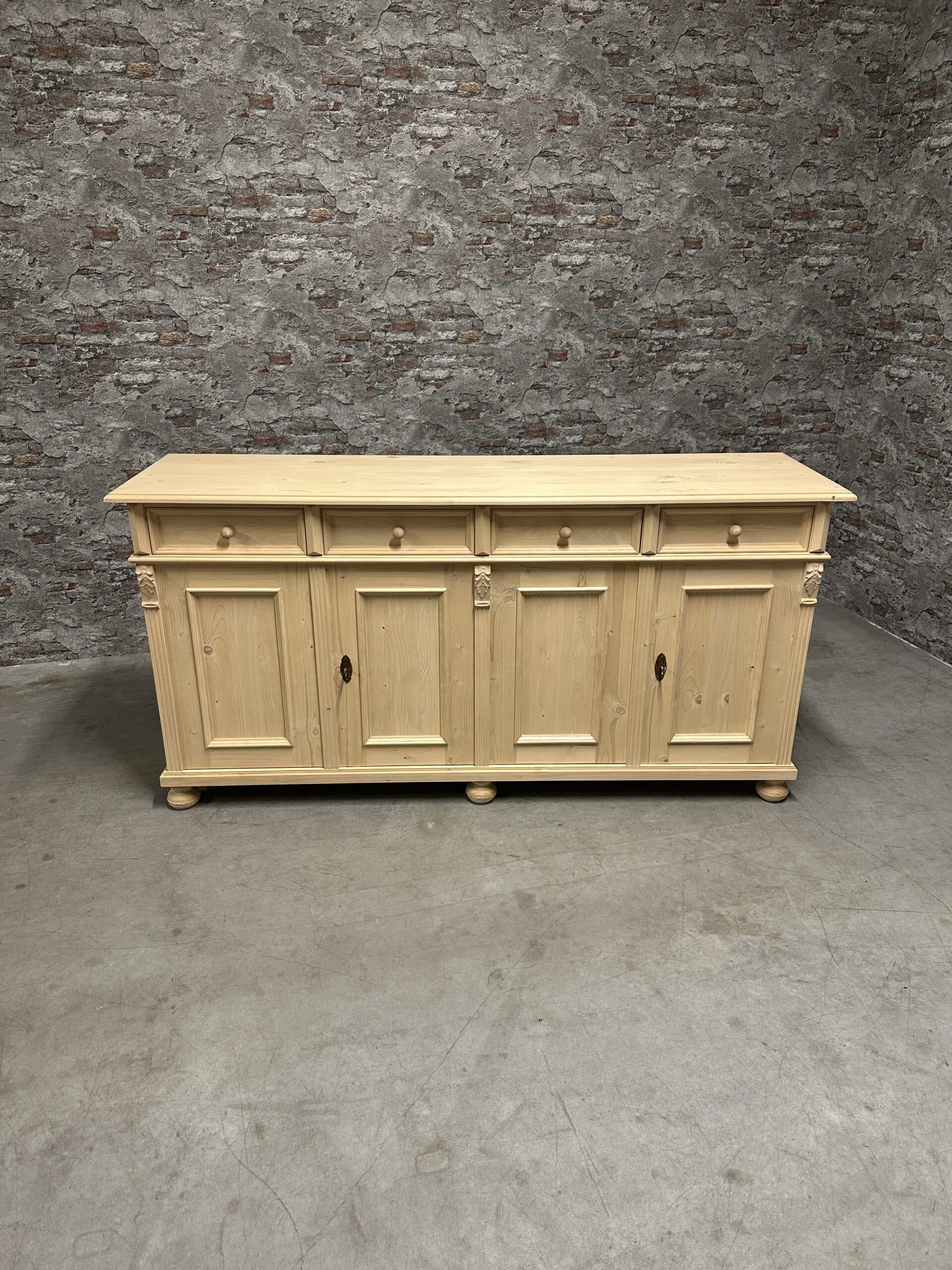 Antiek grenen dressoir