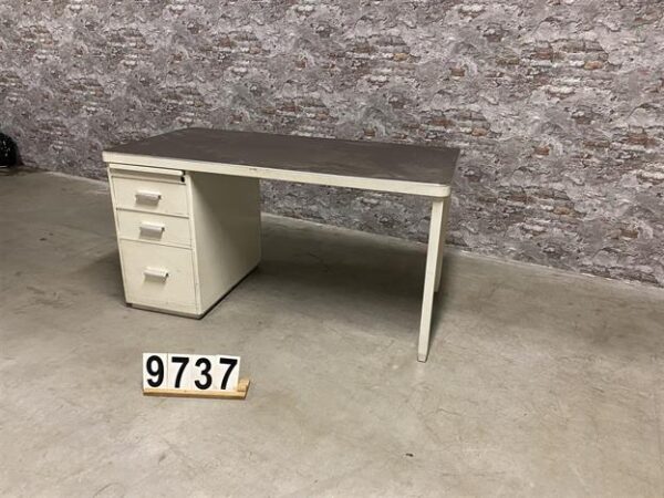 Vintage bureau